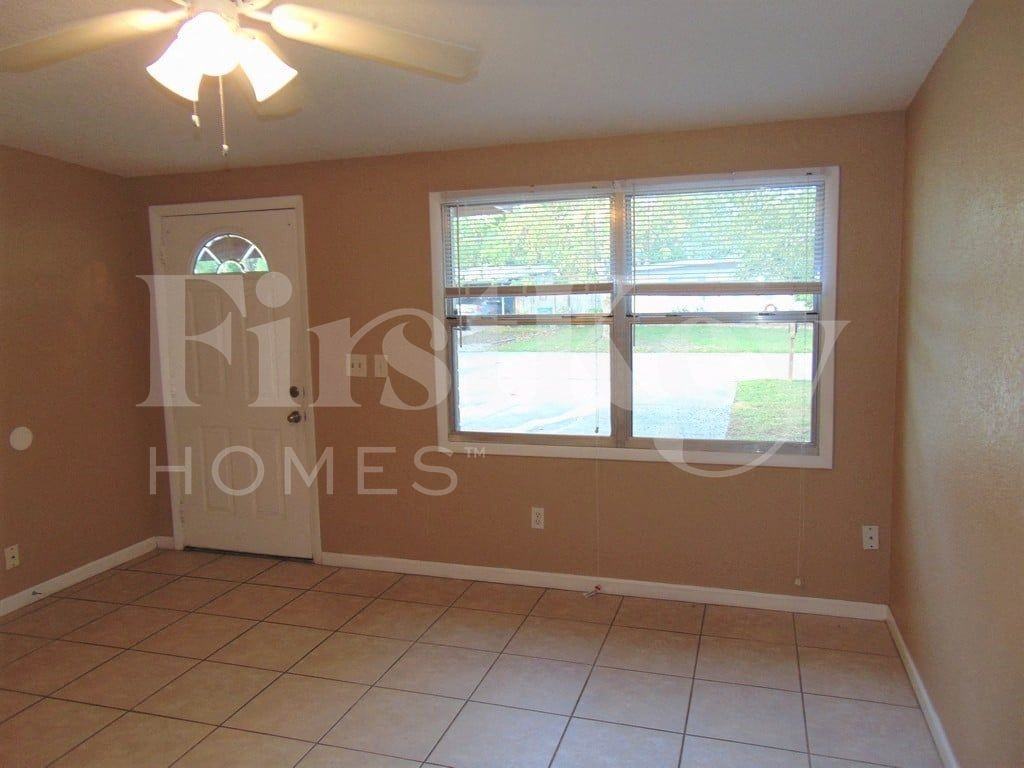 1201 Selma Rd - Photo 3 of 24