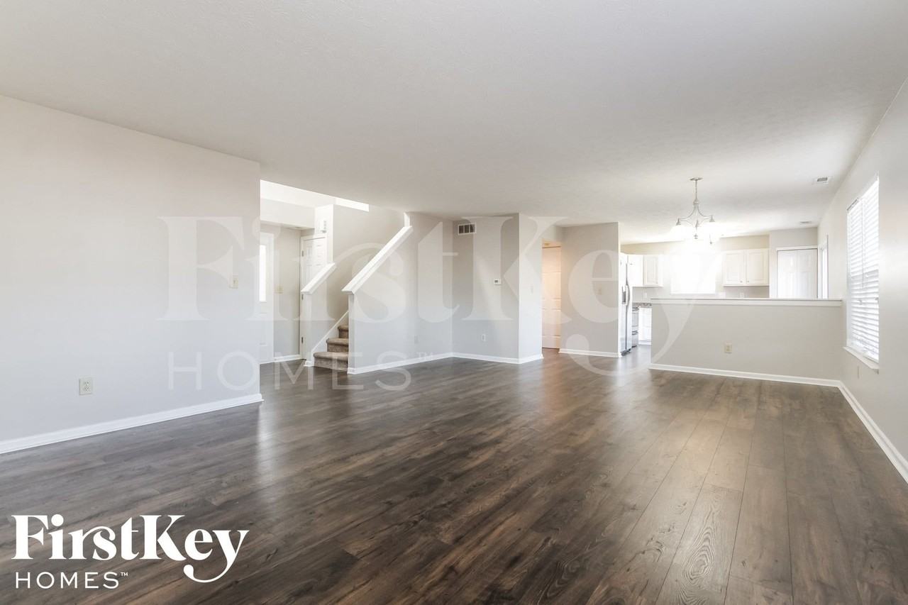 1168 Sunkiss Ct - Photo 2 of 15