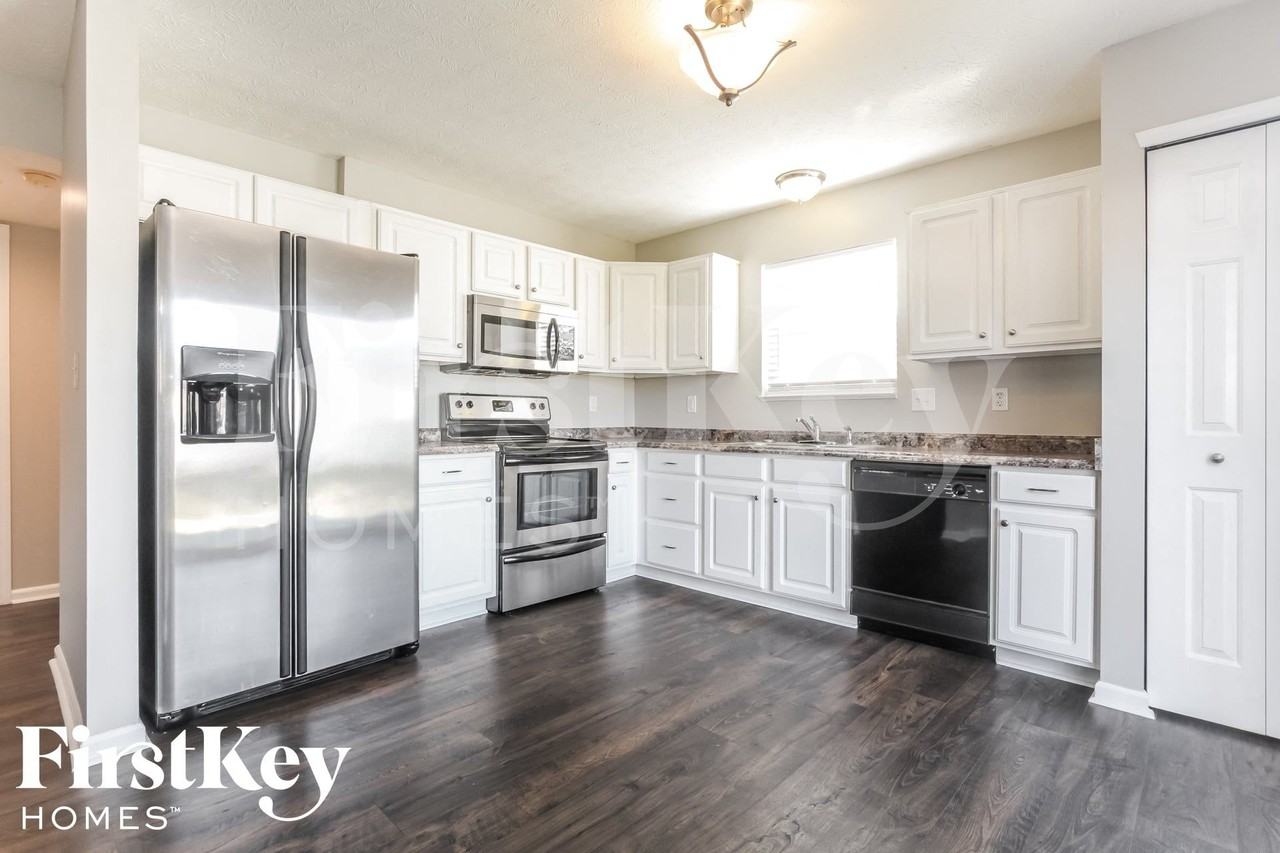 1168 Sunkiss Ct - Photo 4 of 15