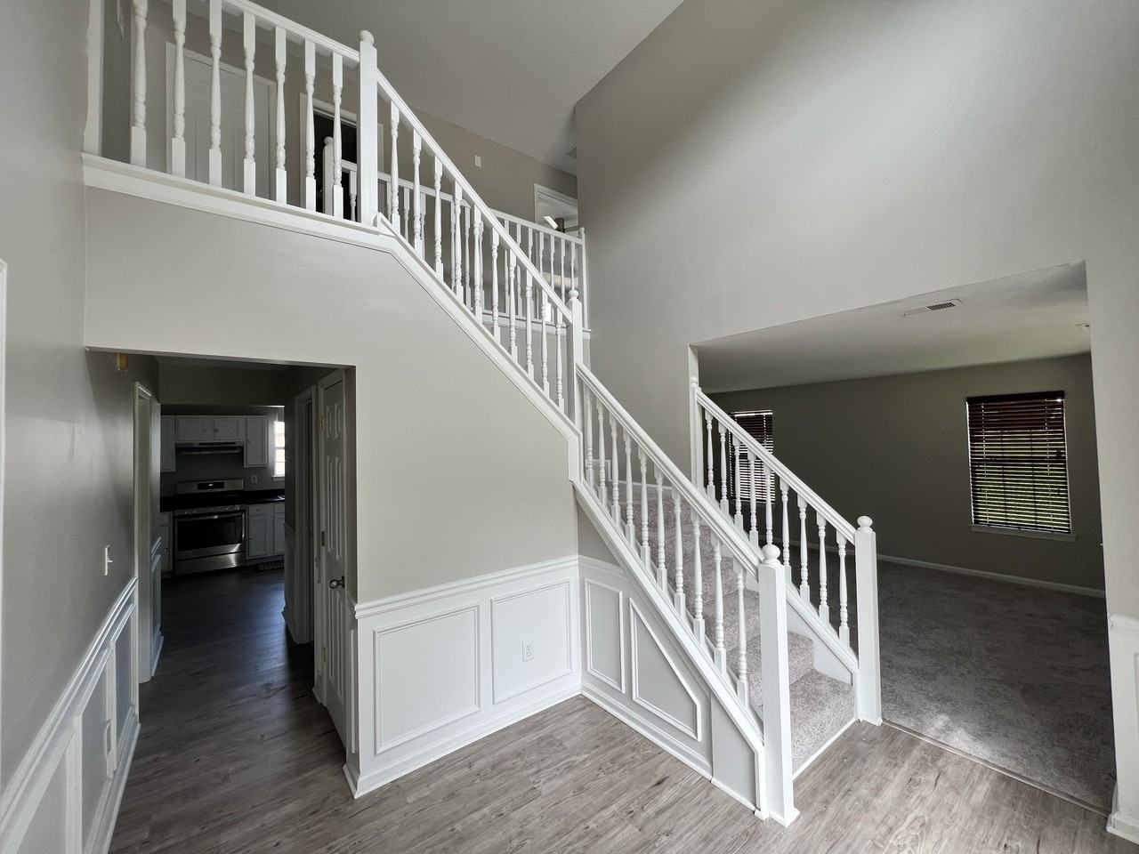 448 Canoga Court - Photo 5 of 62