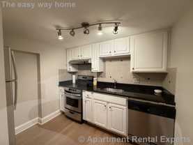 192 Central St #B - Photo 1 of 1