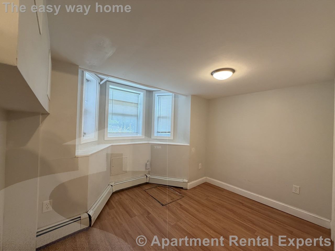192 Central St #B - Photo 5 of 8