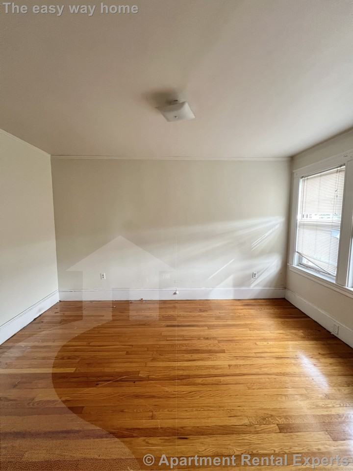 157 Summer St #16F - Photo 5 of 11