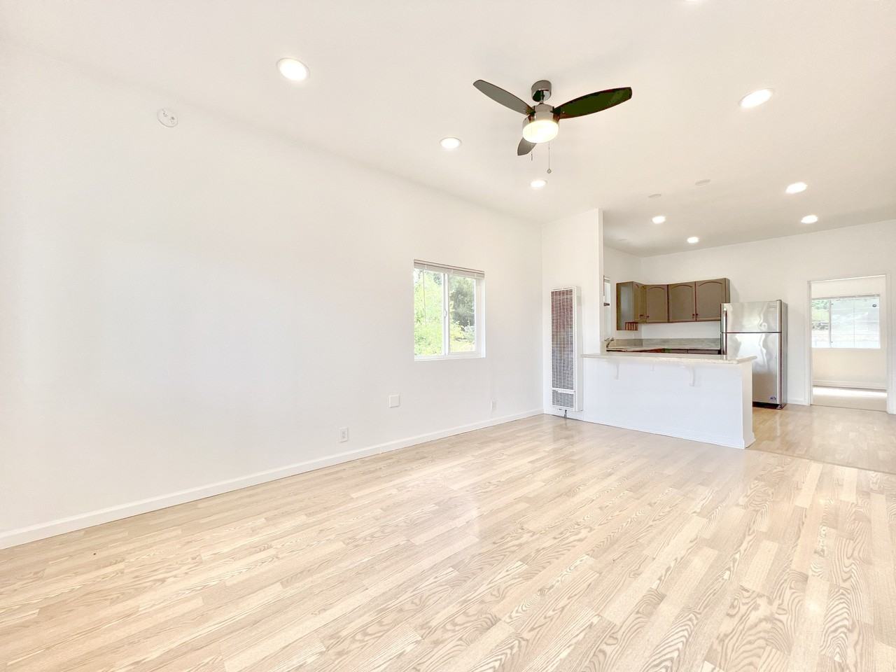 6146 1/2 Mesa Ave #6146-1-2 - Photo 3 of 21