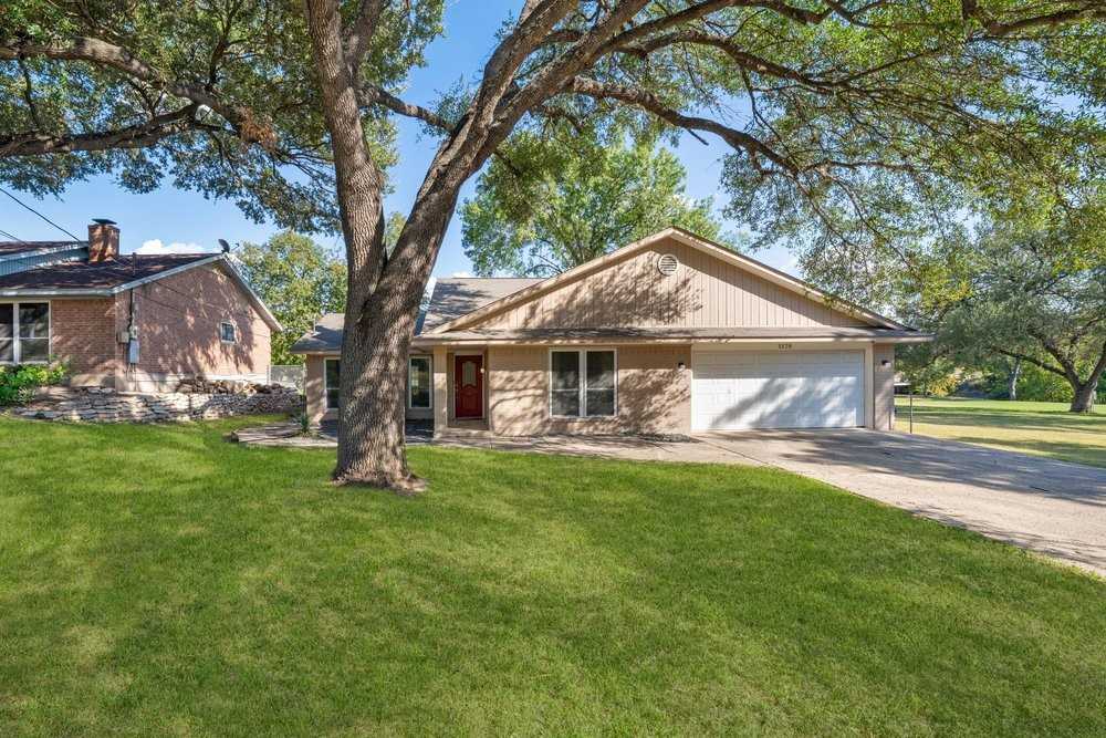 1174 Mooncrest