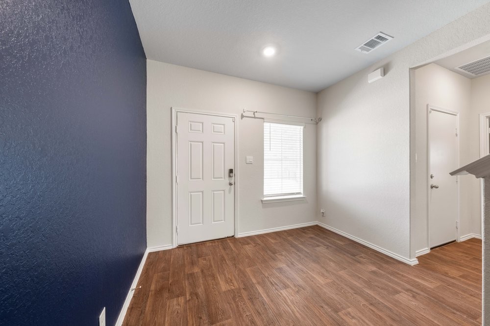 1327 Brown Pelican Way - Photo 5 of 36
