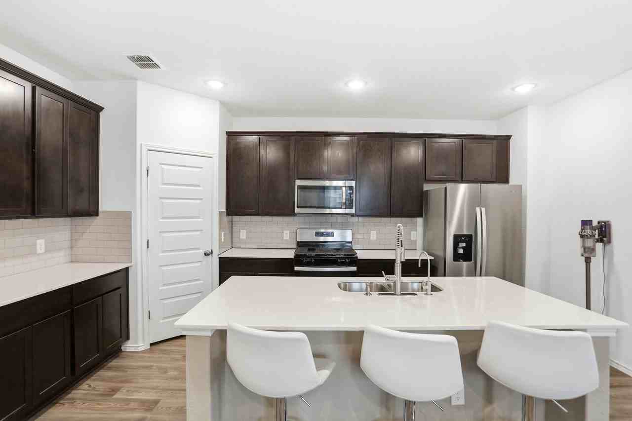 13250 Hagerd Loop - Photo 7 of 32