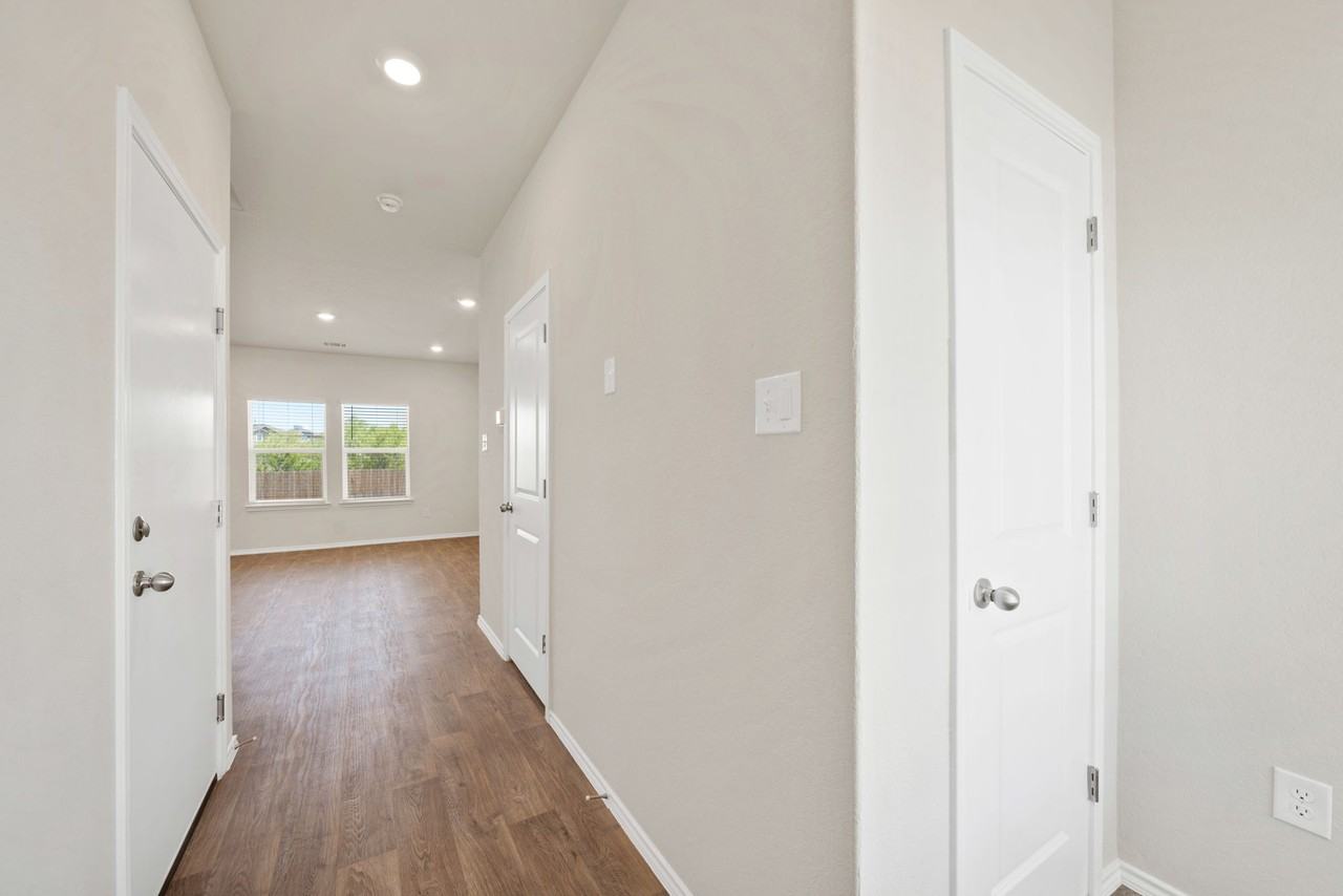 15638 Clove Spice Way - Photo 3 of 33