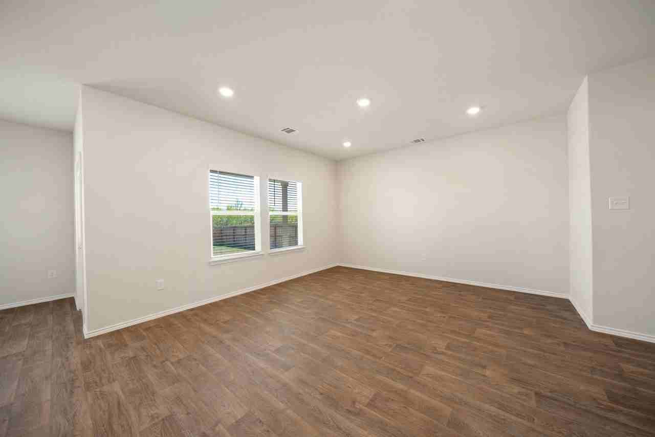 15638 Clove Spice Way - Photo 5 of 33