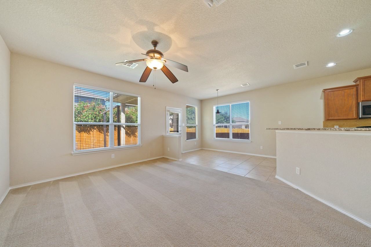2725 Sterling Way - Photo 4 of 36