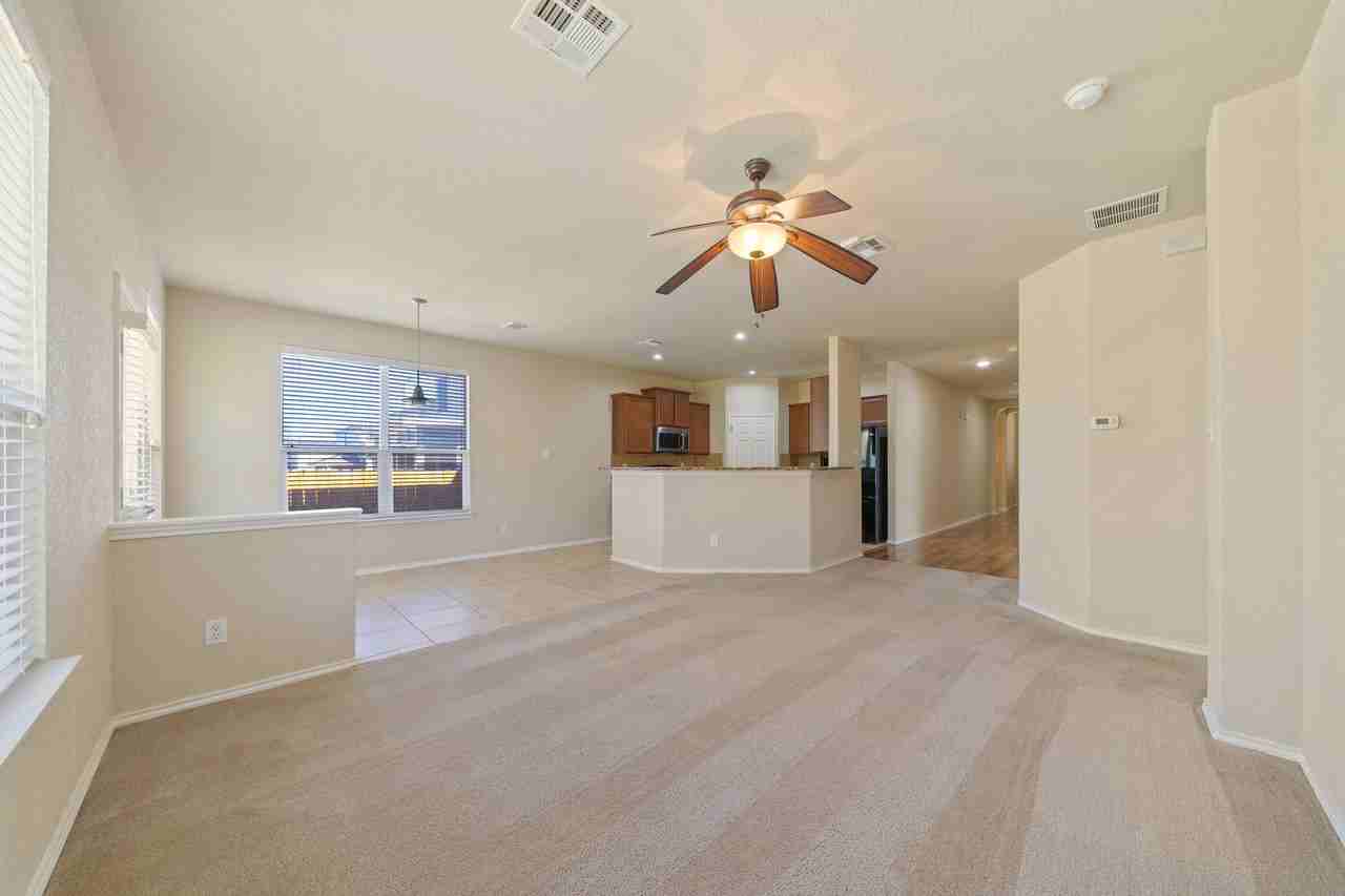 2725 Sterling Way - Photo 5 of 36