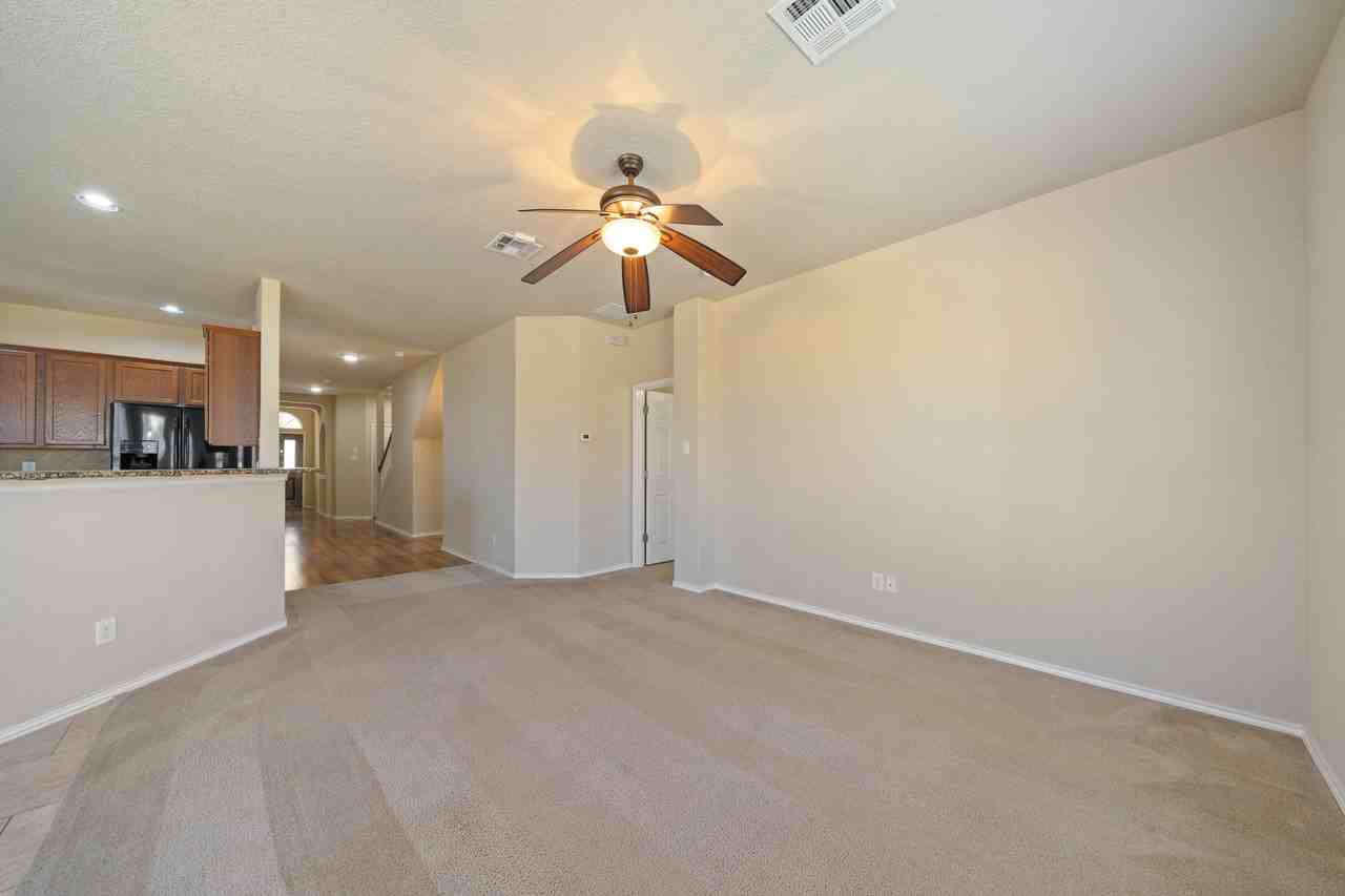 2725 Sterling Way - Photo 6 of 36