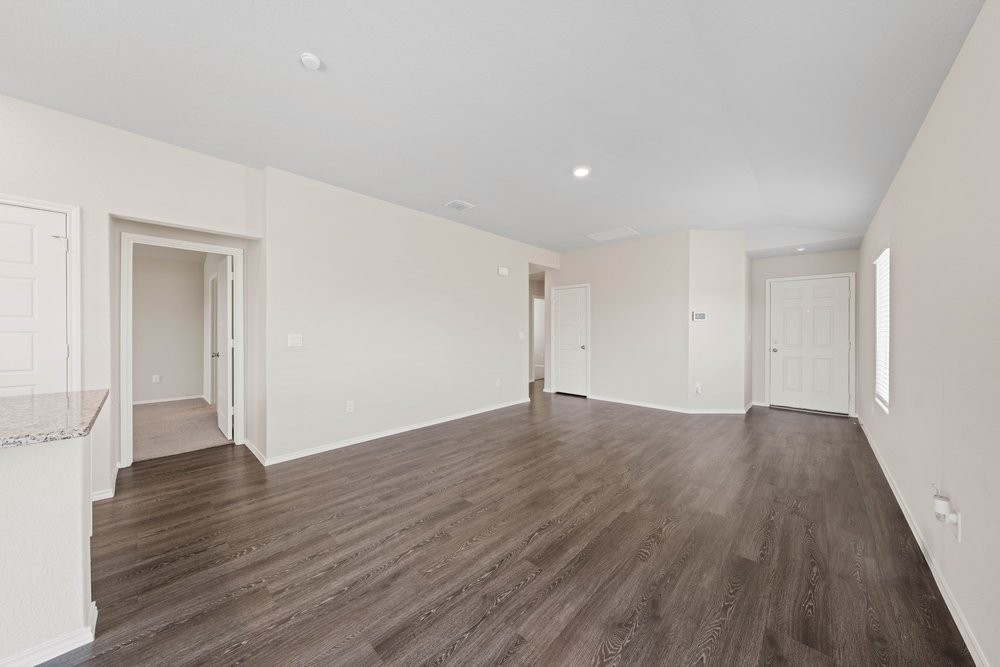 8718 Broad Wing Dr - Photo 6 of 38