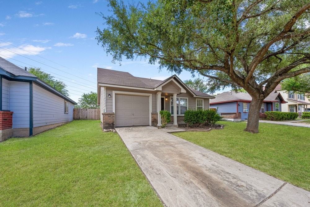 7522 Yellow Sand Dr - Photo 2 of 31