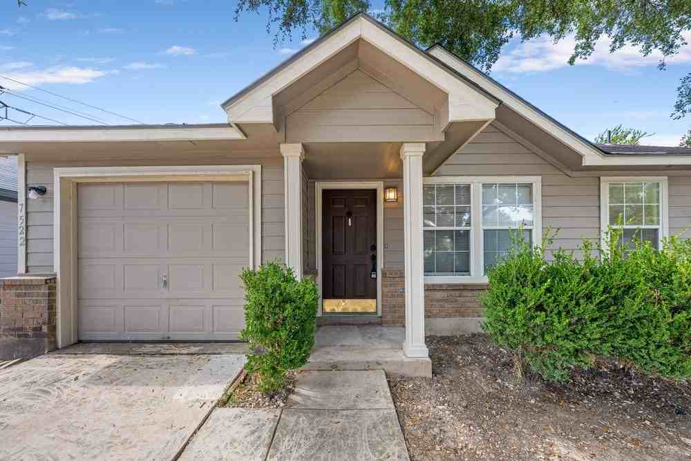7522 Yellow Sand Dr - Photo 4 of 31