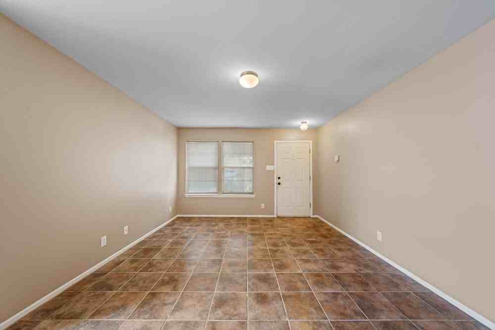 7522 Yellow Sand Dr - Photo 7 of 31