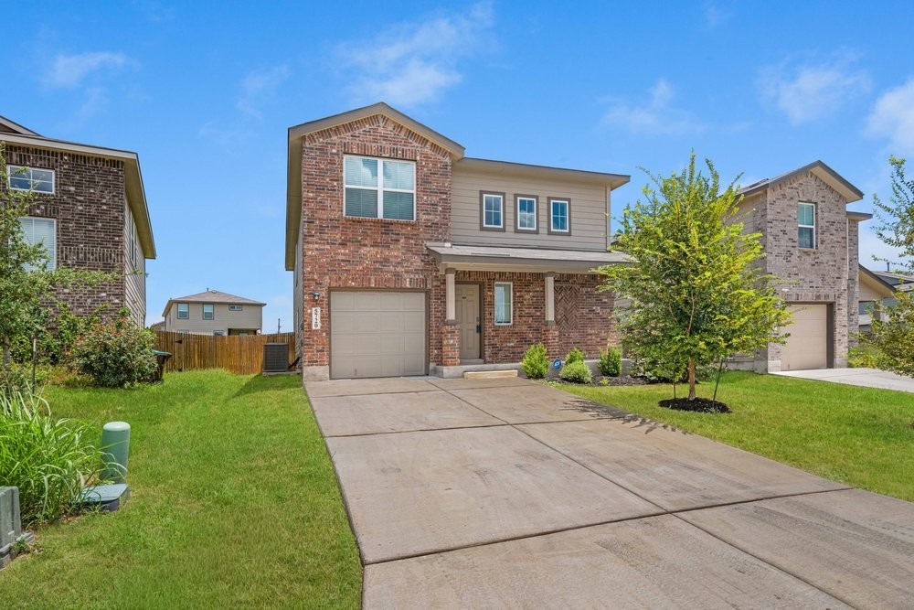 5720 Brook Pr - Photo 3 of 48