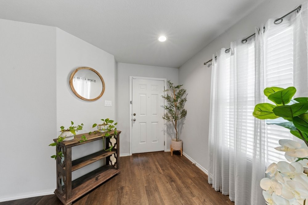 6922 Phoenix Path - Photo 4 of 31