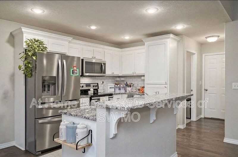 4517 W Brownstone Trce - Photo 2 of 13