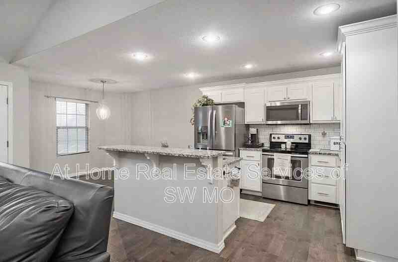 4517 W Brownstone Trce - Photo 3 of 13