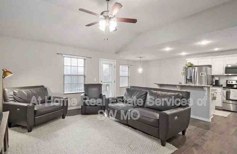 4517 W Brownstone Trce - Photo 5 of 13