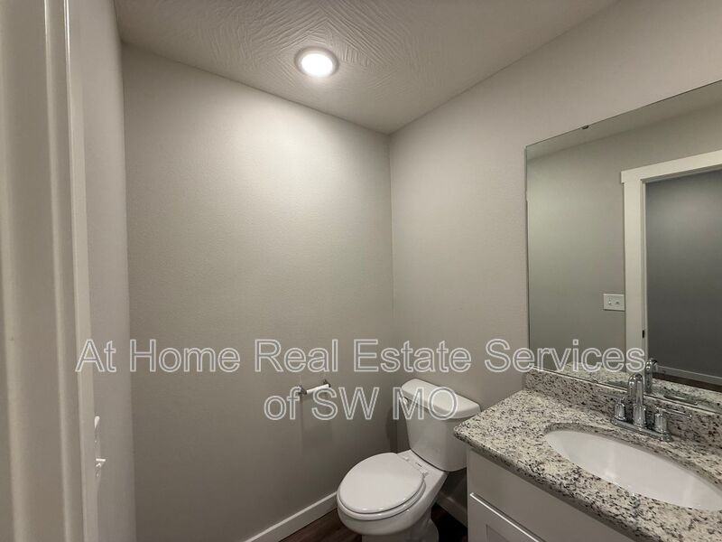 900 S Rimes Ave - Photo 5 of 17
