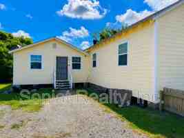 featured image of 4503 Majestic Oaks Dr
