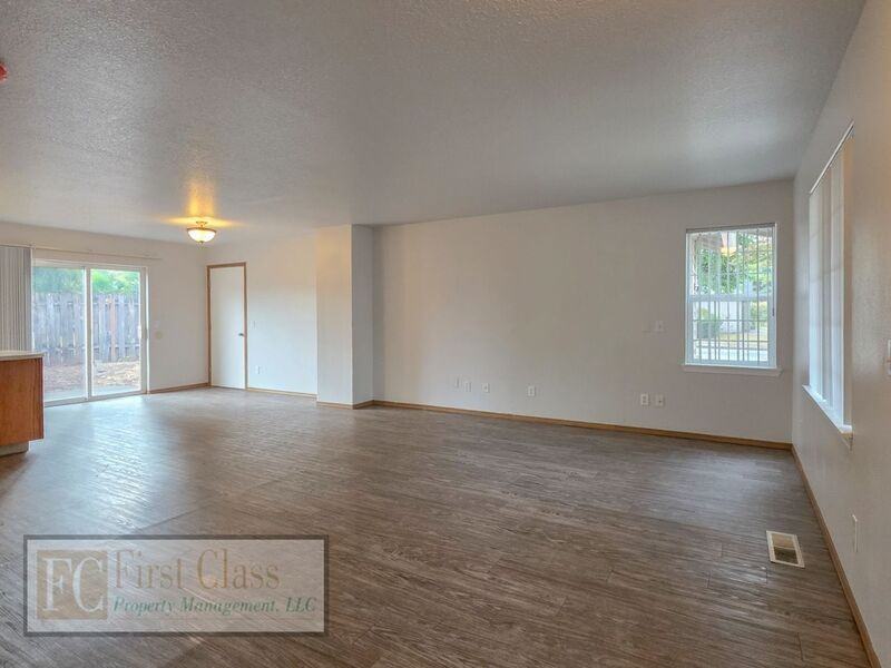 20546 Sw Lavender Ave - Photo 4 of 32