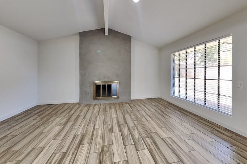 12013 Sylvester Dr - Photo 4 of 26
