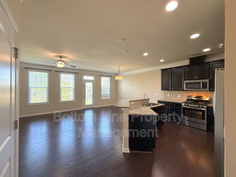 9625 Camberley Ave Nw - Photo 6 of 23
