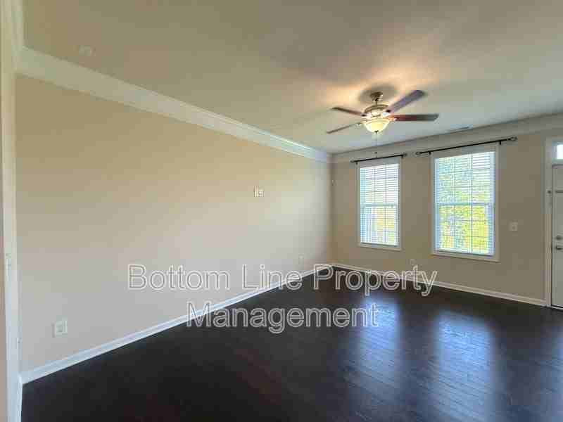 9625 Camberley Ave Nw - Photo 7 of 23