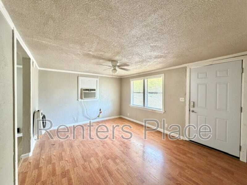 905 N Owalla Ave - Photo 2 of 13
