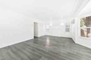 featured image of 6215 1/2 S Victoria Ave