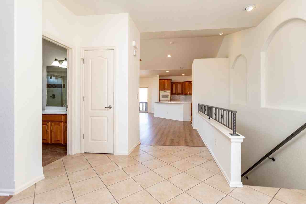 8270 Regiment Ct - Photo 5 of 50