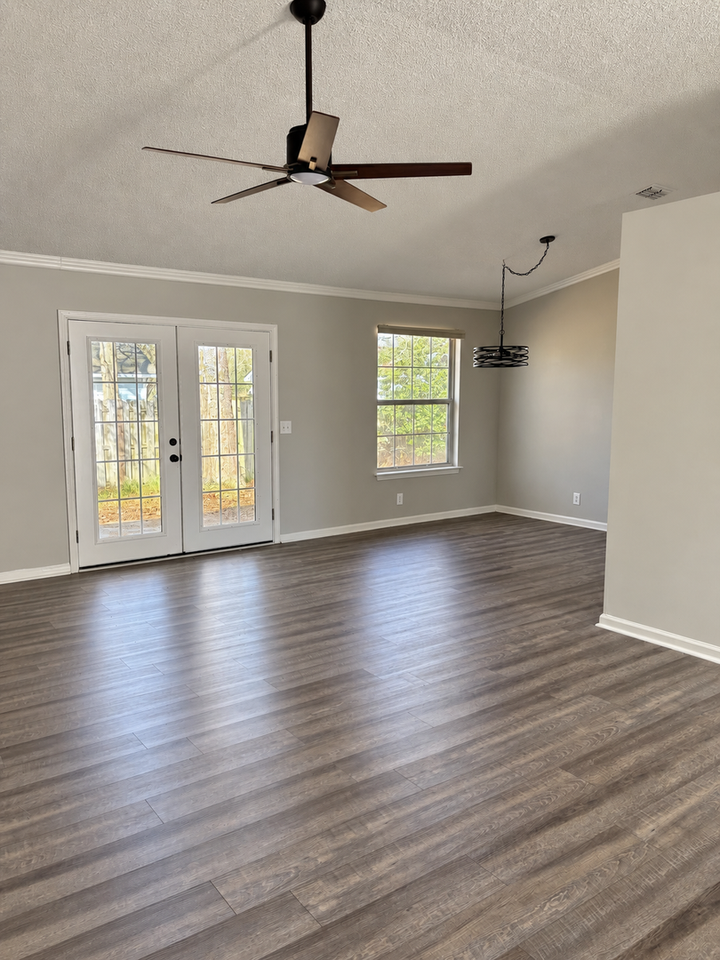 103 Chandler Way - Photo 3 of 10