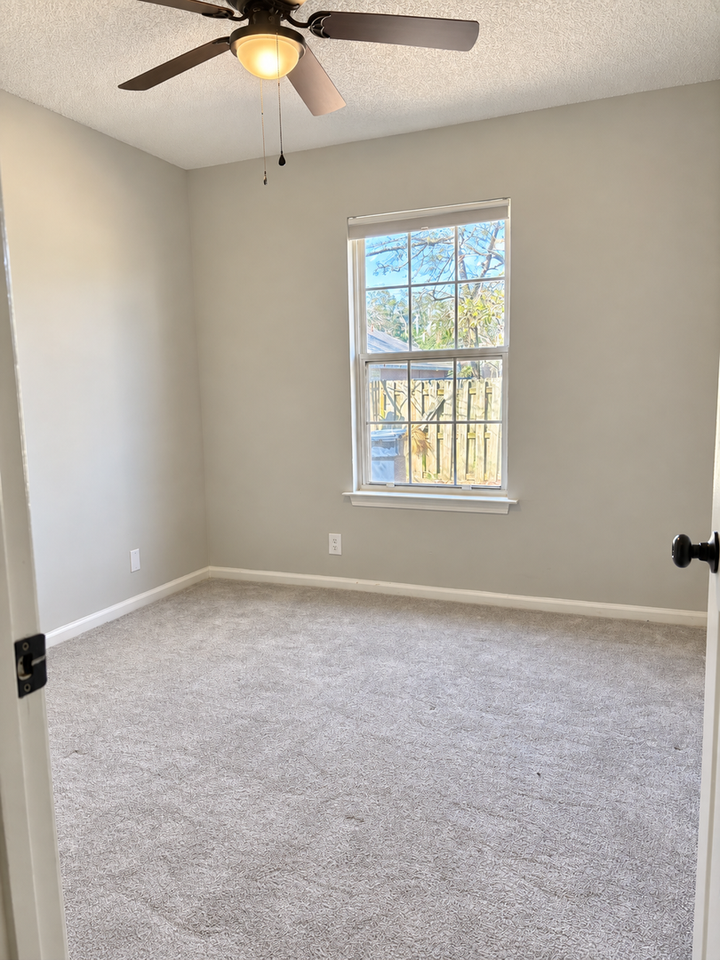 103 Chandler Way - Photo 6 of 10