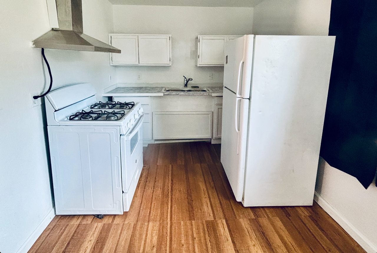 7539 Cook Ave #O - Photo 2 of 7
