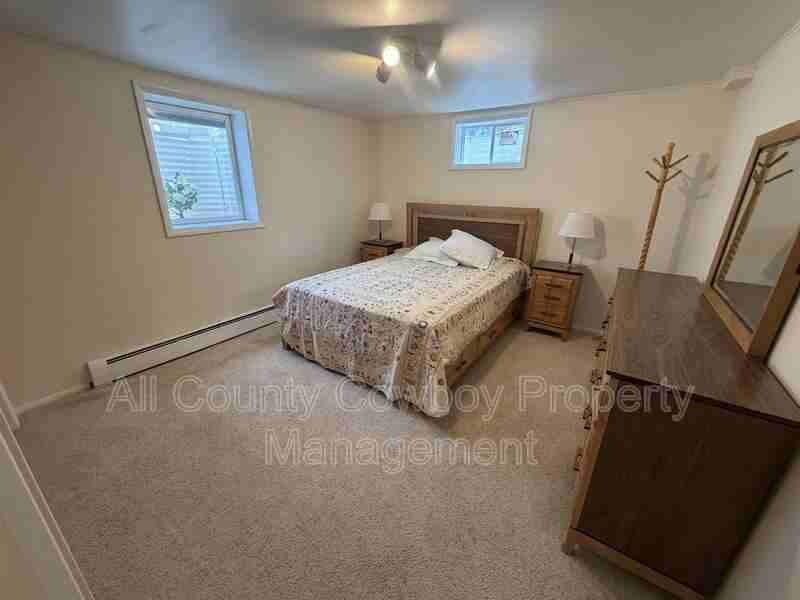 1314 Canby St #B - Photo 5 of 13