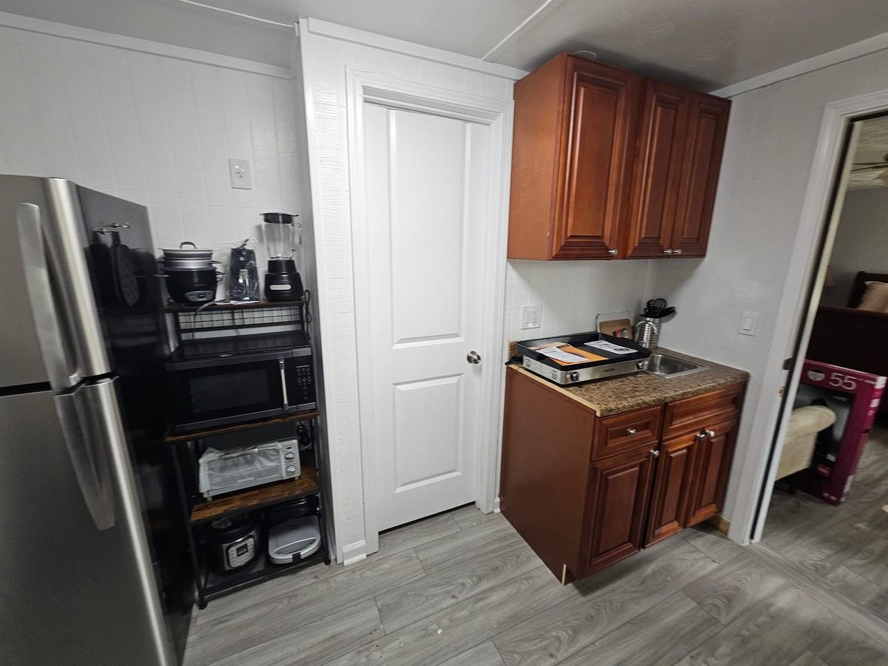 Woodbridge Dr Ne - Photo 4 of 7