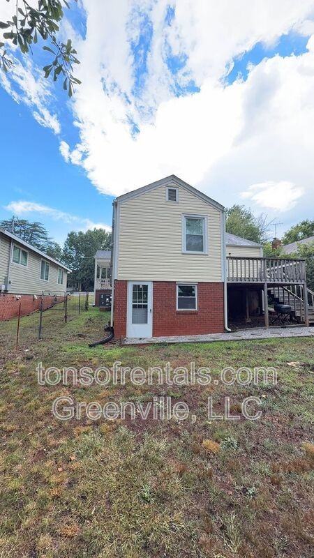 412 Rogers Ave #B - Photo 2 of 2