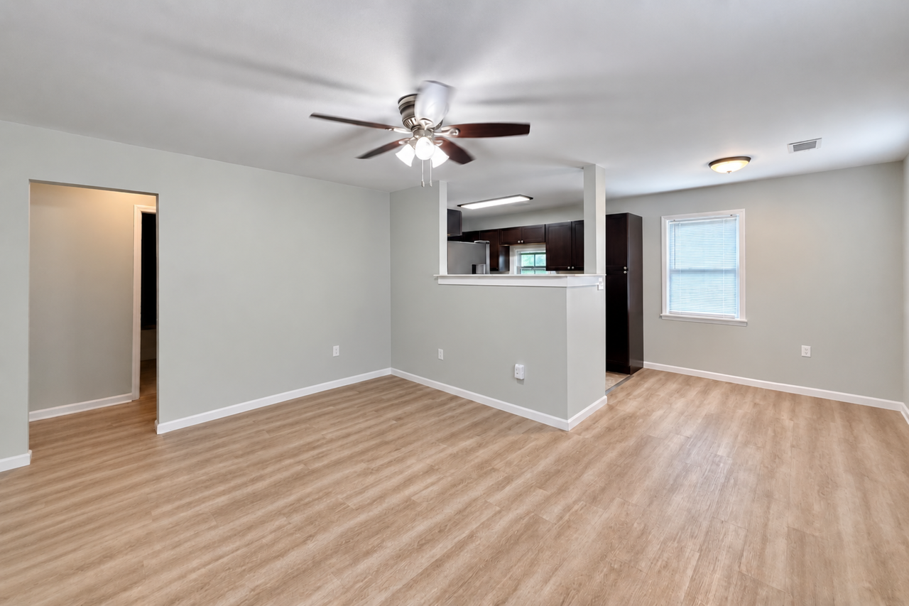 306 Orangeburg Rd - Photo 5 of 17