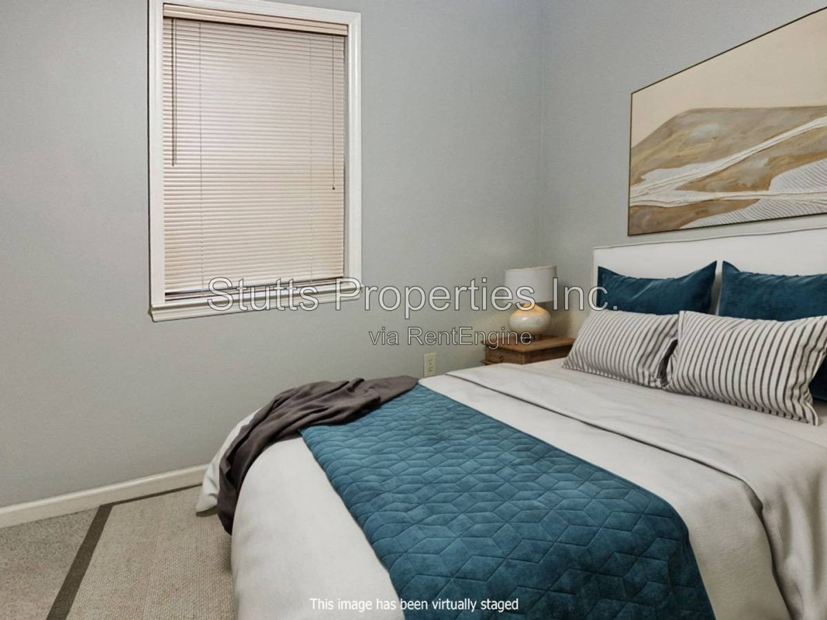 730 Sky Park Rd - Photo 3 of 10