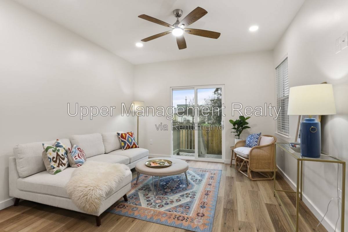 2918 Mandeville St #A - Photo 2 of 10