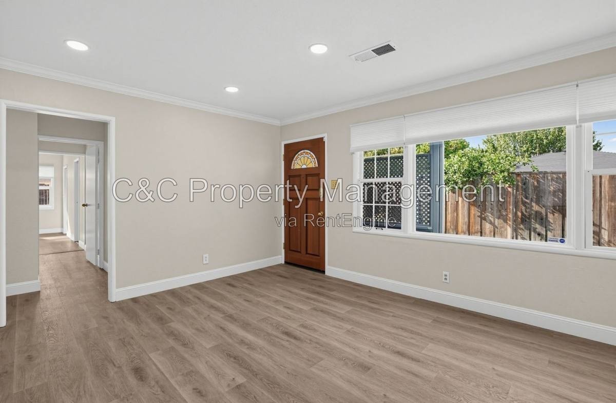 3606 Granzotto Dr - Photo 3 of 20