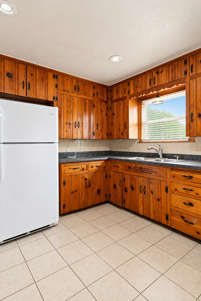 1417 Live Oak Dr - Photo 4 of 14