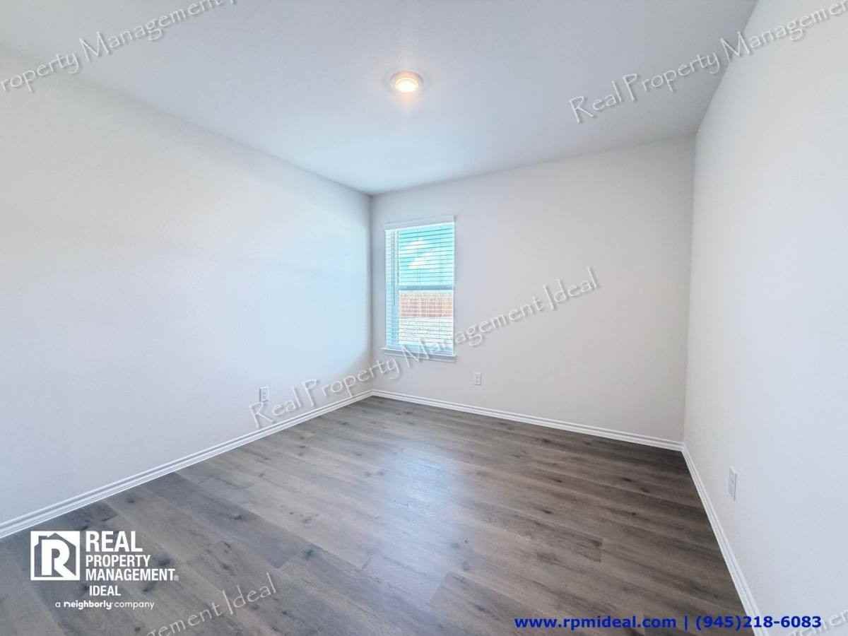 629 Dunhill Rd - Photo 7 of 20