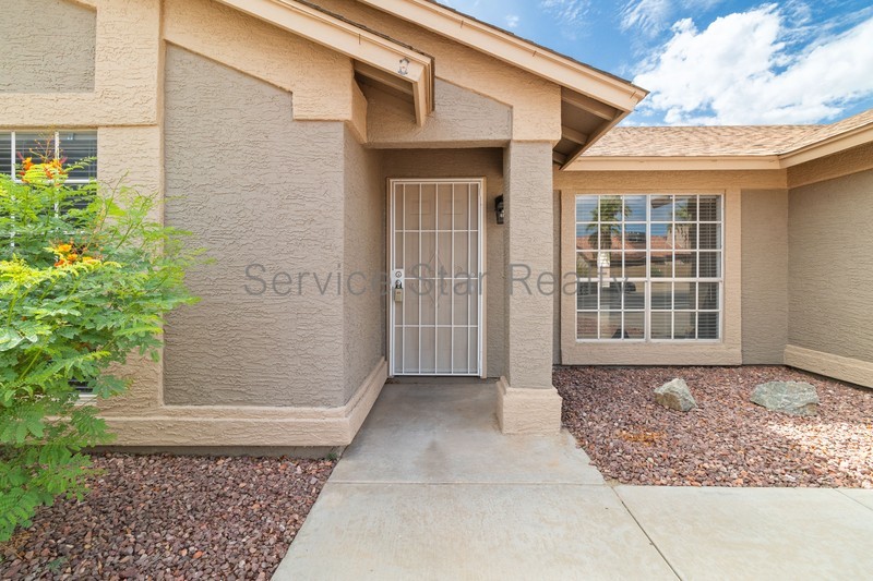 4541 E Frye Rd - Photo 3 of 25