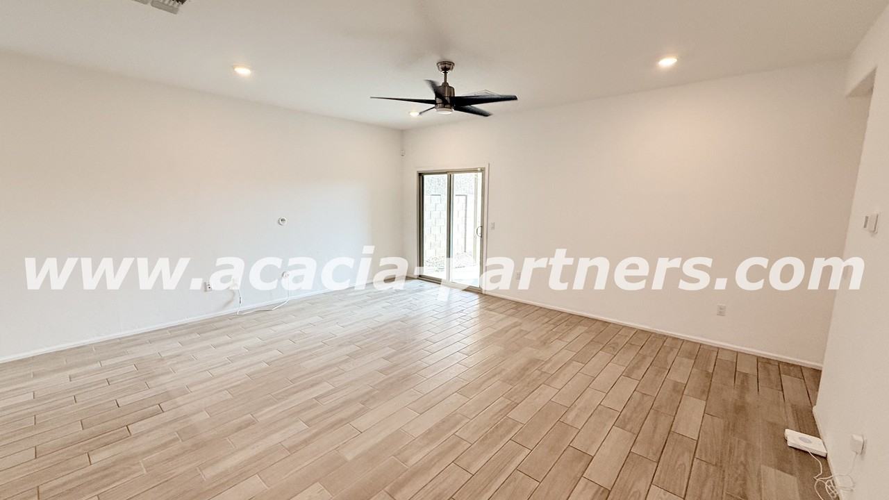 4916 E Scenic Peak Way - Photo 5 of 23