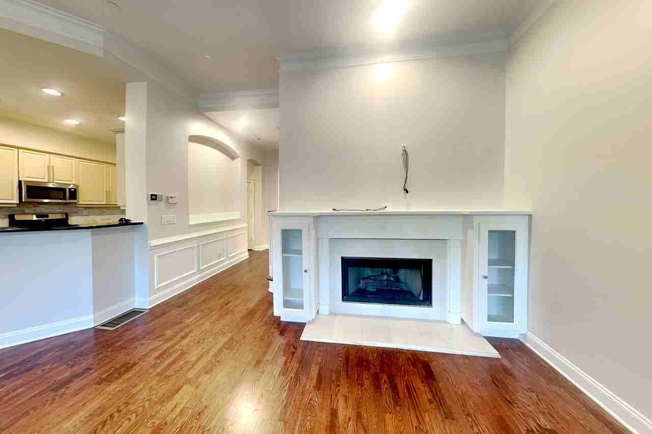 3008 Montclair Cir Se #62 - Photo 4 of 25