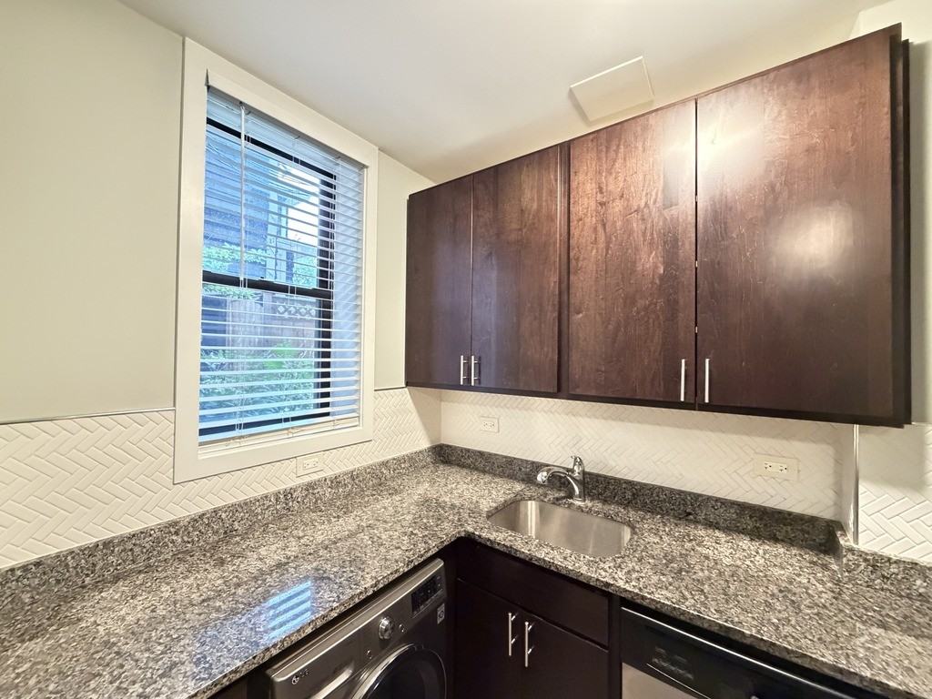 1128 Maple Ave #GRF - Photo 5 of 21